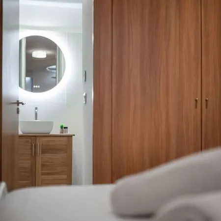 Apartment Magnifique 2p Renove, Au Coeur Du Centre De *